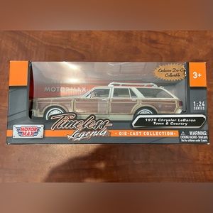 *NWT* Motor Max Timeless Legends 1979 Chrysler LeBaron Fleet Farm Town & Country